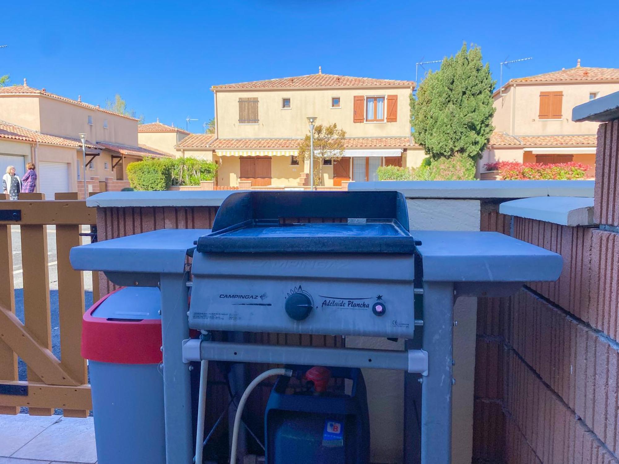Maison "Douceurs D'Ete " Maison De Vacances Bord De Mer A Vias Plage - 600M De La Plage Et Du Canal Du Midi - Piscine Residentielle, Wifi Fibre, Activites Et Loisirs Ngoại thất bức ảnh