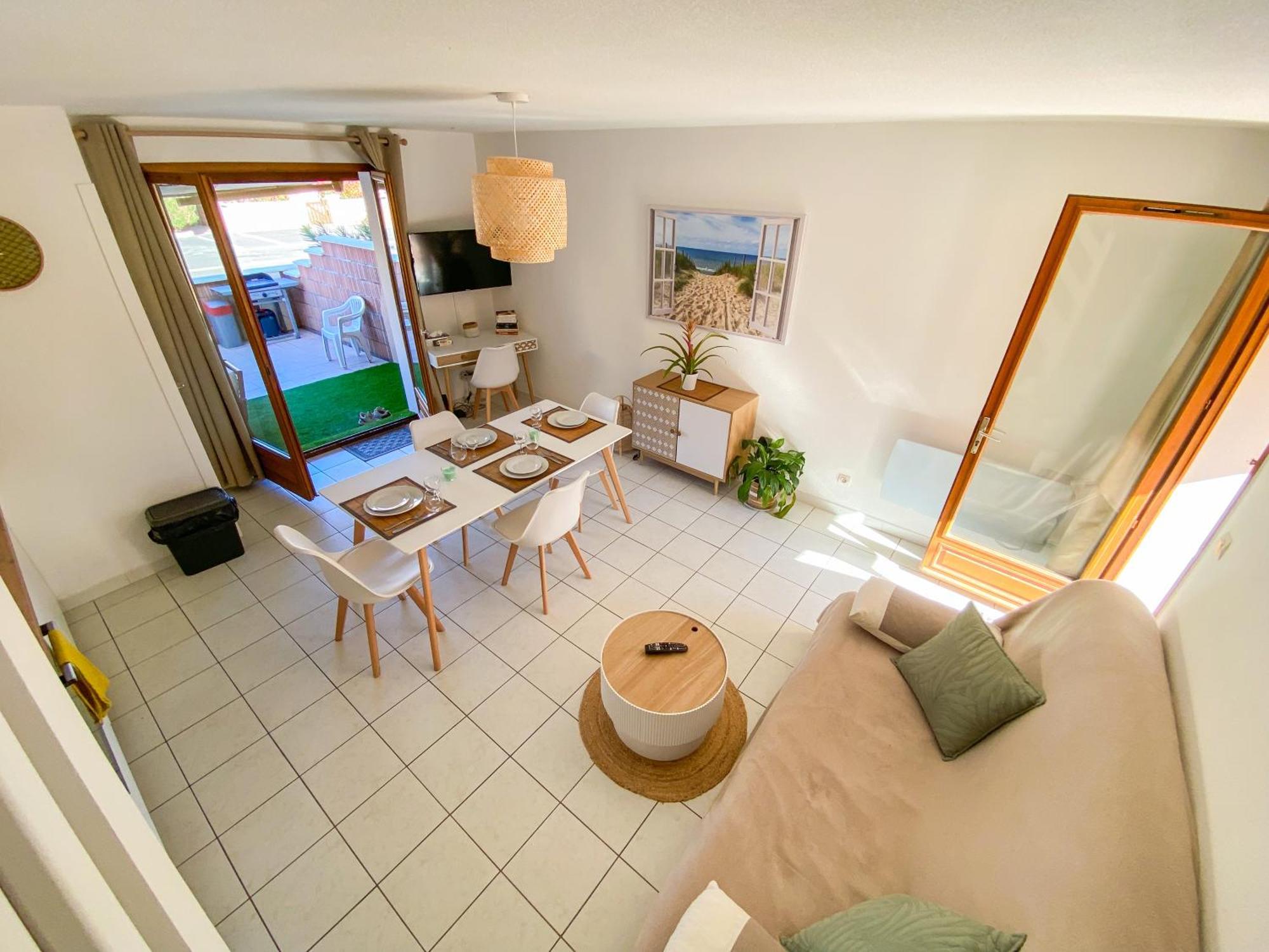 Maison "Douceurs D'Ete " Maison De Vacances Bord De Mer A Vias Plage - 600M De La Plage Et Du Canal Du Midi - Piscine Residentielle, Wifi Fibre, Activites Et Loisirs Ngoại thất bức ảnh